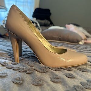 New Tan Jessica Simpson heels Size 9.5